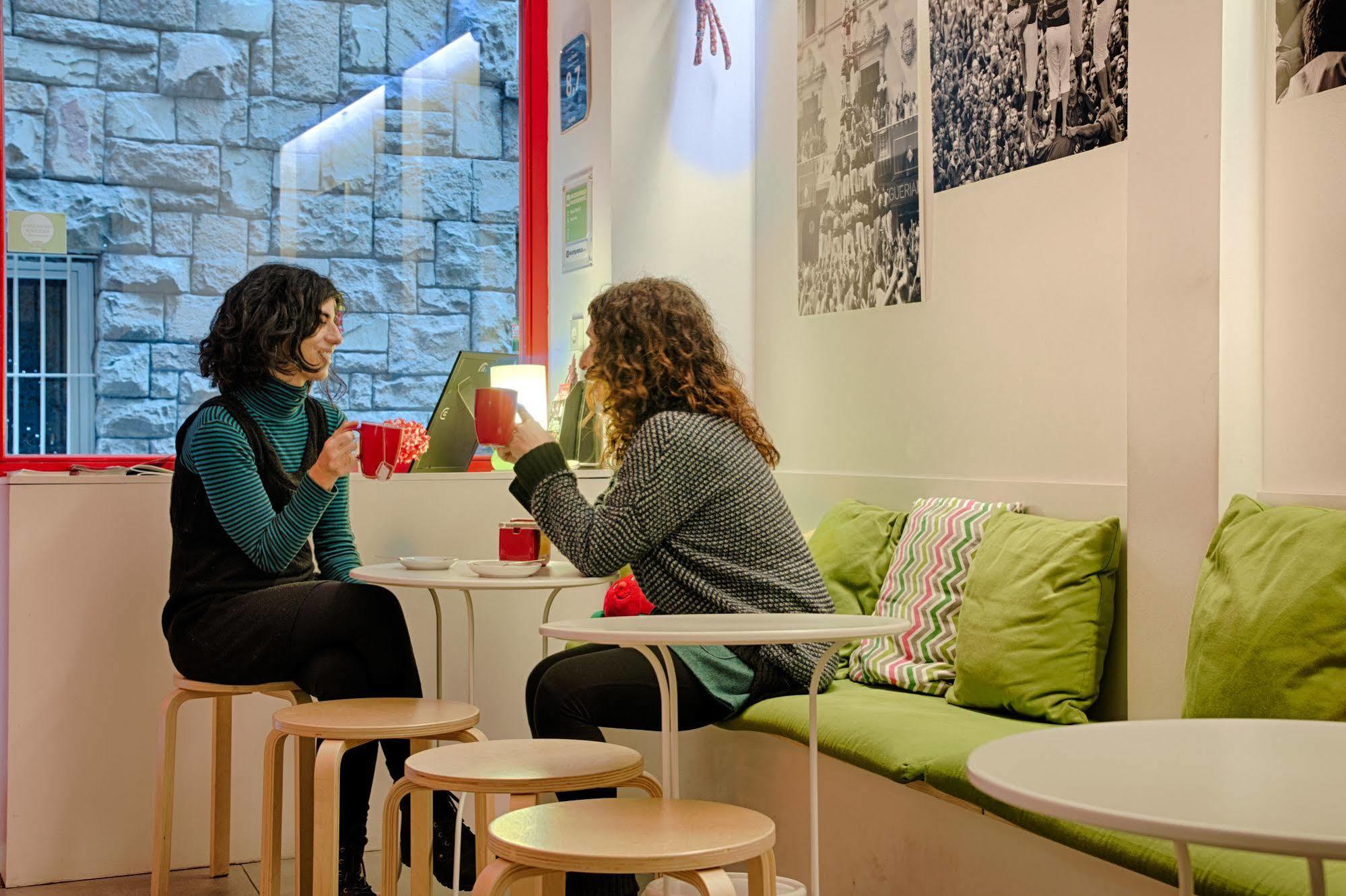 Itaca Hostel Барселона Екстер'єр фото
