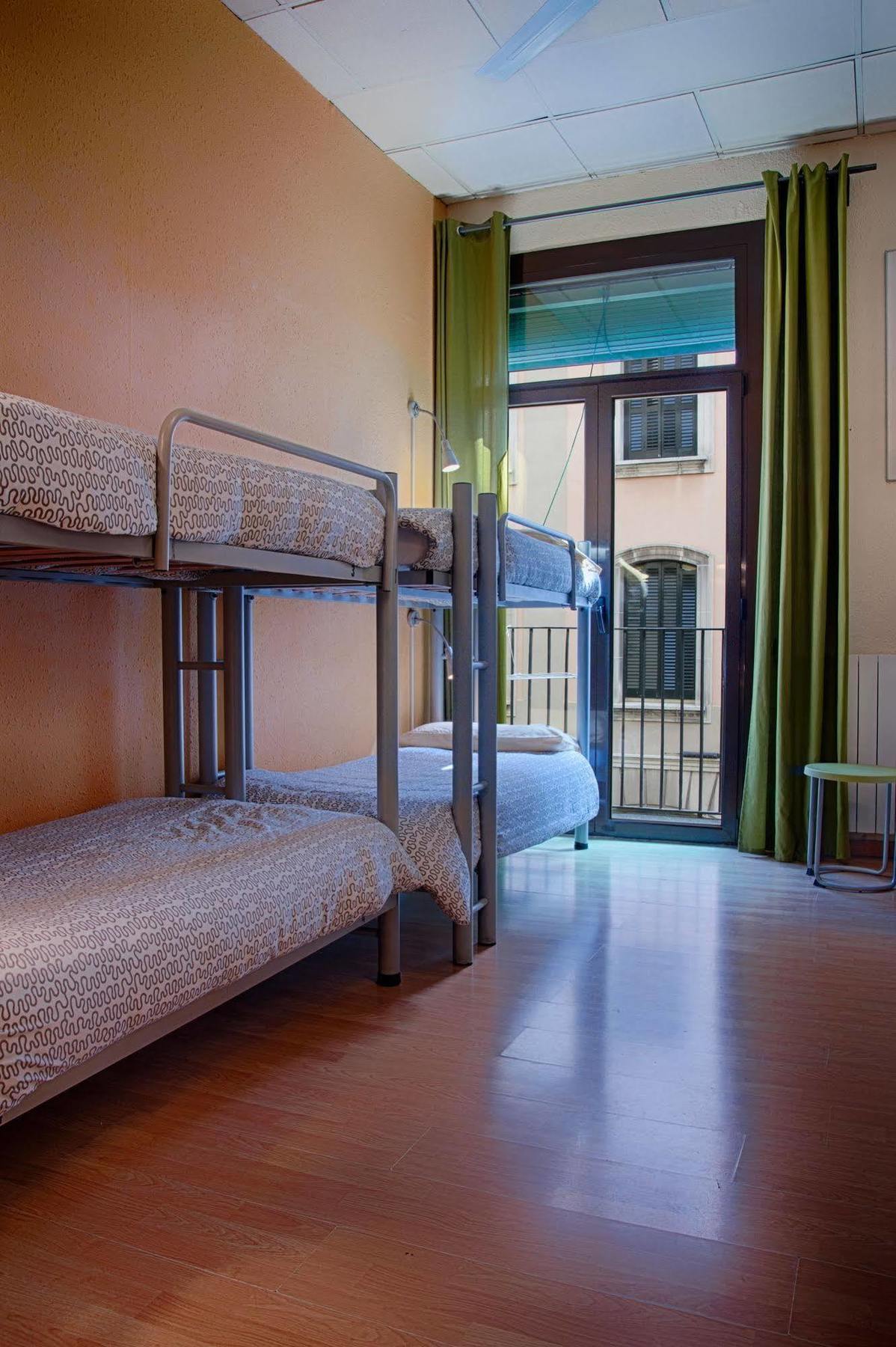 Itaca Hostel Барселона Екстер'єр фото