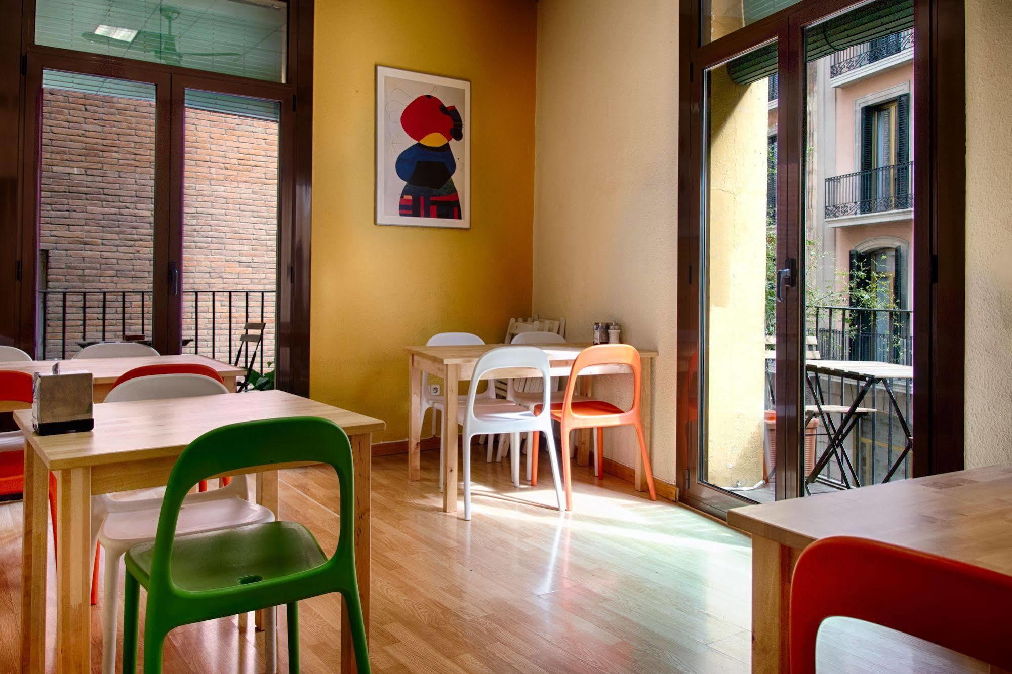 Itaca Hostel Барселона Екстер'єр фото