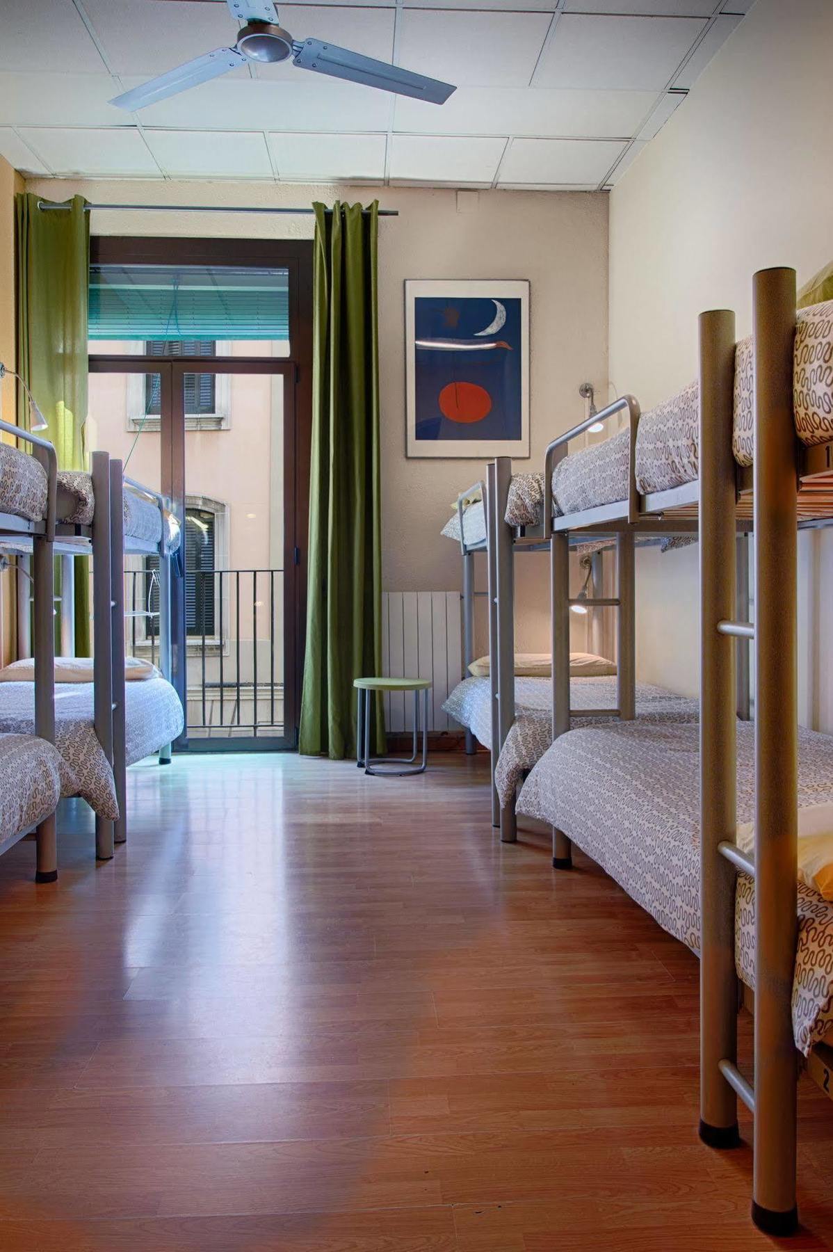 Itaca Hostel Барселона Екстер'єр фото